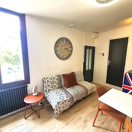 Le Bansky, Etape Urbaine, T2, Machine A Laver, Tv, Wifi *