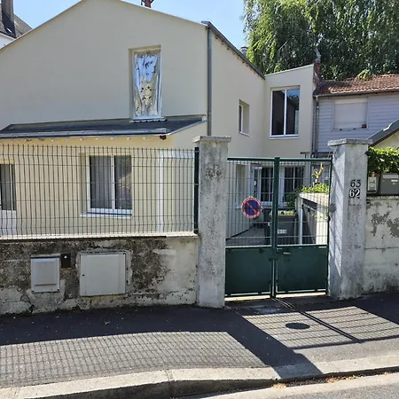 Le Bansky, Etape Urbaine, T2, Machine A Laver, Tv, Wifi Apartment Tours